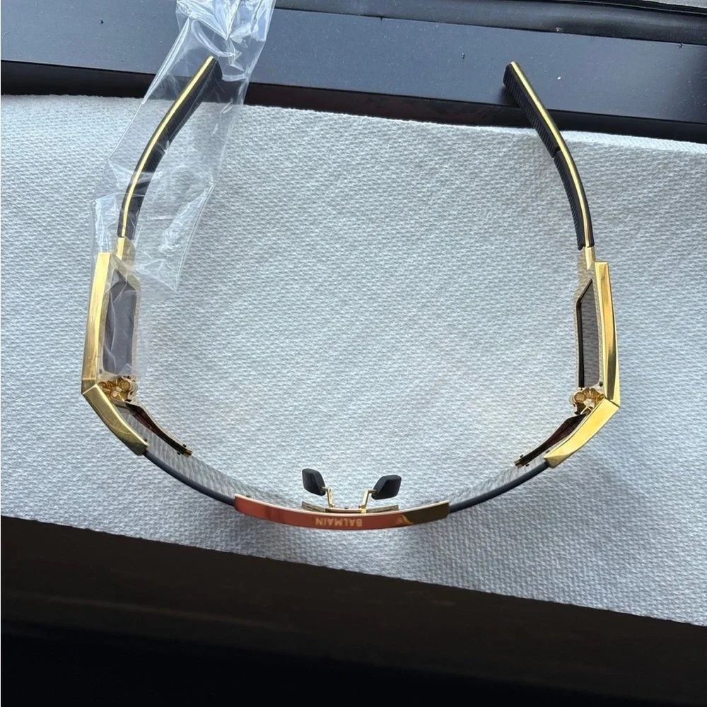 Balmain Black and Gold Flèche Sunglasses - Picture 2 of 12